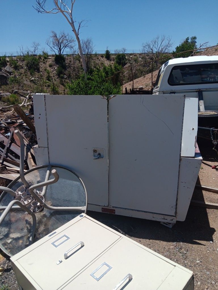 Utilitu Camper Shell