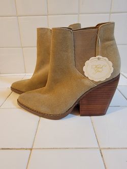 BP. Boots Size 6.5 Women's