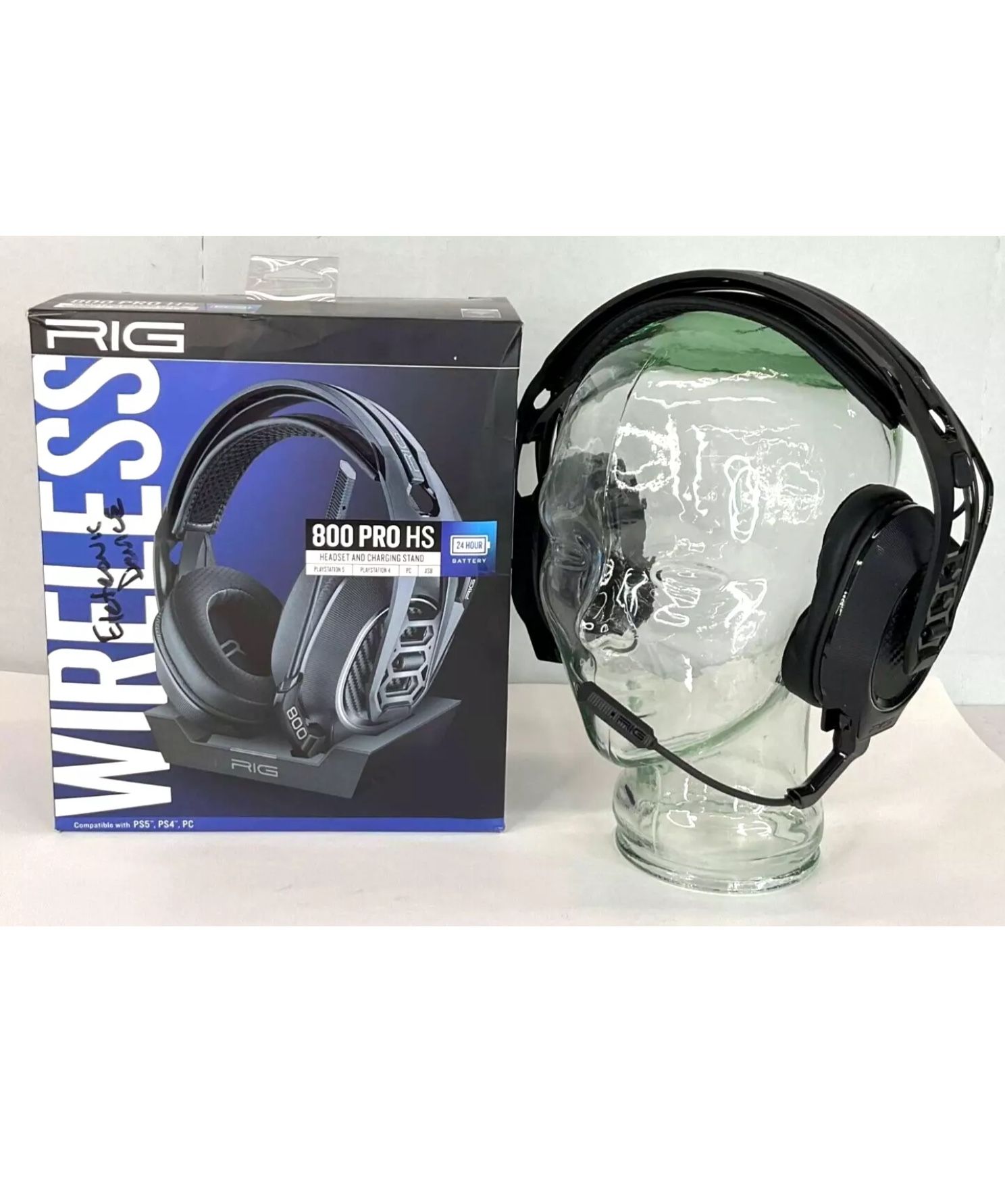 RIG Wireless Gaming 800 Pro Headset And Charging Stand