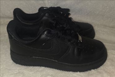 Nike Air Force 1 Low Triple Black Sneakers women Size 6