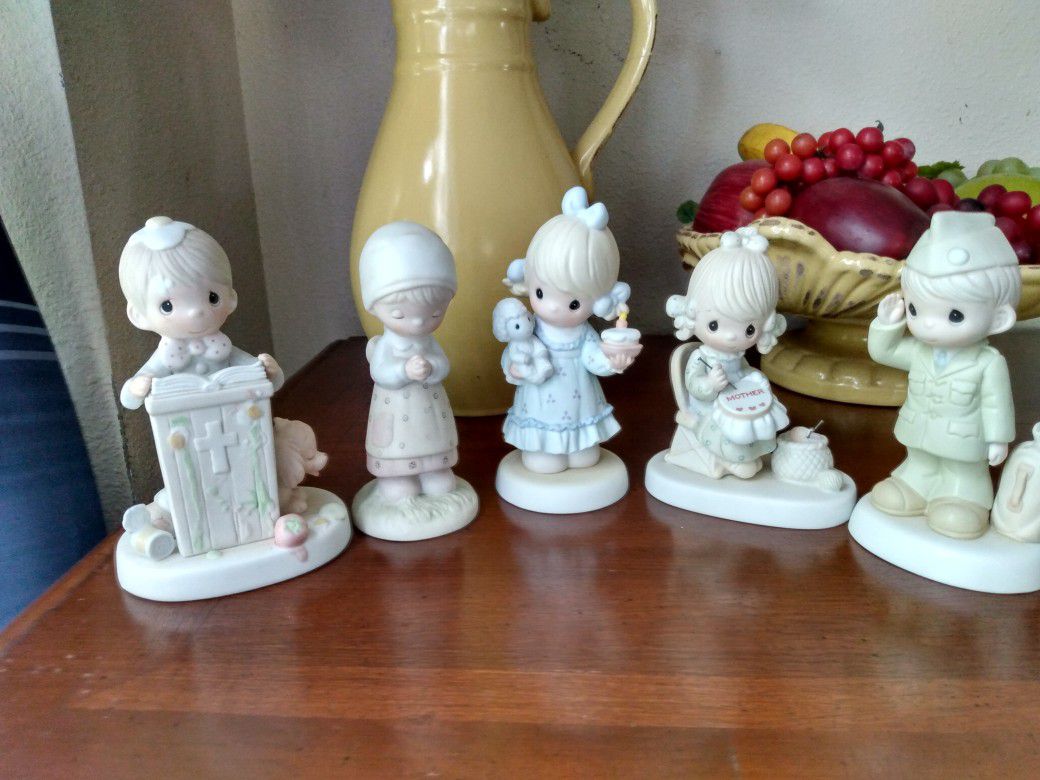 Precious Moments and Jonathan and David Collectibles Figurines