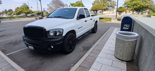 Dodge Ram 1500 Quad Cab Pickup Truck