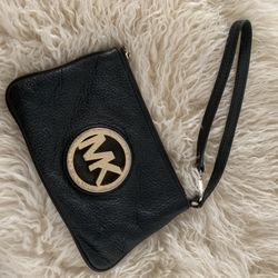 Michael Kors Wristlet