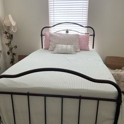 Antique Full Size Bed