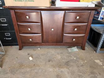 Dresser And Matching Bed Frame