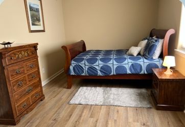 3 piece set dressers and night stand