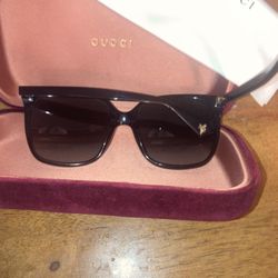 Women’s Gucci Sunglasses 