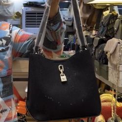 Brand New Very Beautiful Purse Touch Real Leather / Two Shapes Of Hands The Second One Very Nice Backpack Purse /each 70