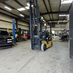 Forklift Komatsu 5000 Lbs