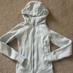 Like new Lululemon scuba hoodie jackets size 2