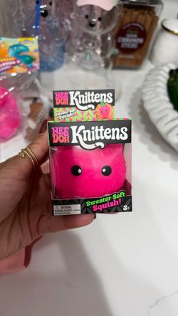Needoh Kitten Holiday edition