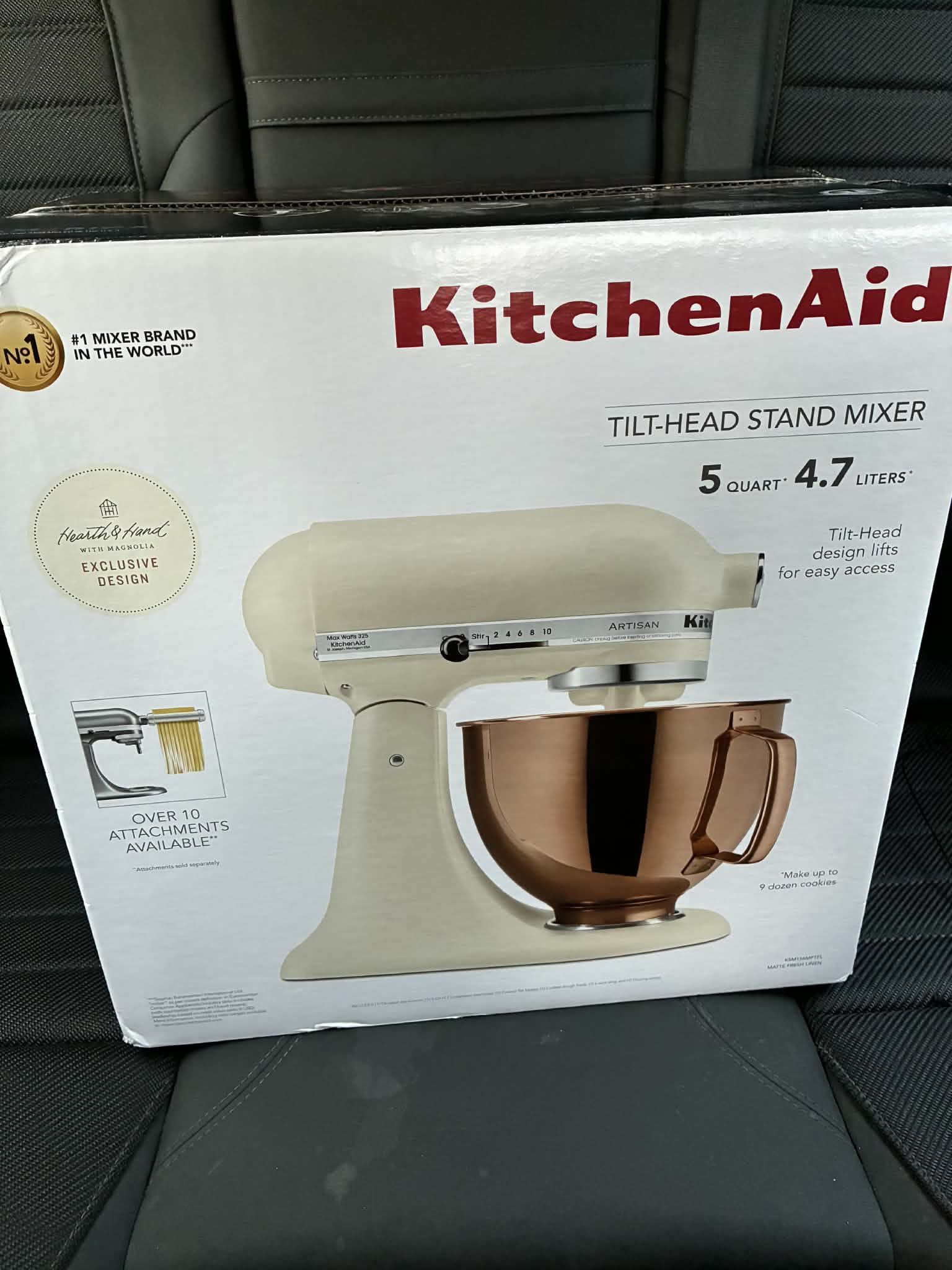 BRAND NEW KITCHEN AID TILT HEAD STAND MIXER