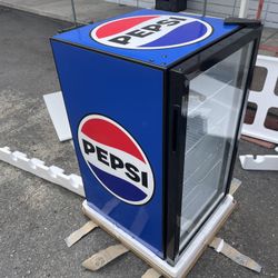 PEPSI Mini Fridge *NEW*