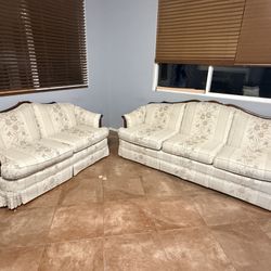 Vintage Floral Sofa Set