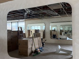 Commercial-Grade Gym Mirrors for Peak Performance