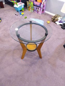 2 End tables and center table