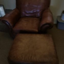 Vintage Leather Large Leather Chair With Ottoman. Good Condition $125 OBO