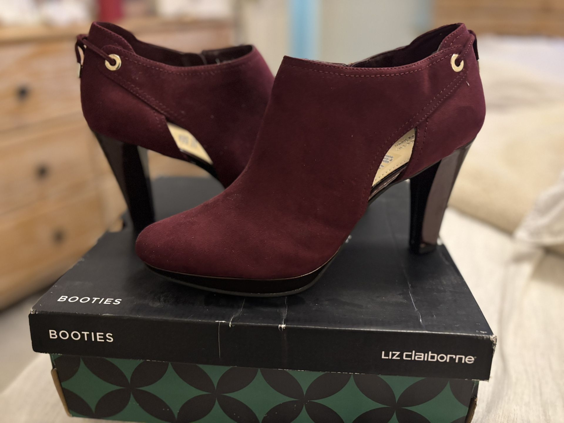 Liz Claiborne Women Booties