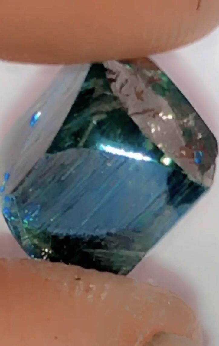 Natural Octahedral Loose CVD VVS1 Clarity 7.85 Ct Fancy Green Certified Loose Diamond Rare