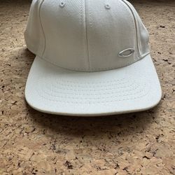 Oakley cap
