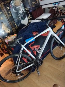 Giant escape 3 commuter bike