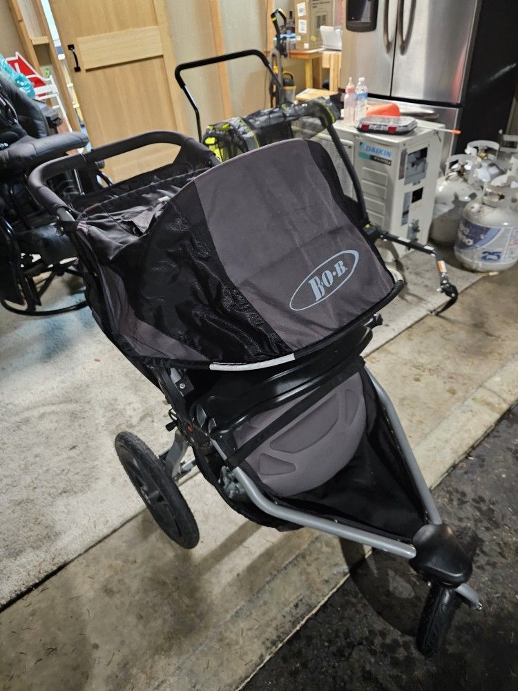 B.O.B Revolution Flex Single Jogging Stroller
