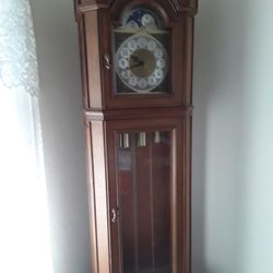 Grandfather Clock 