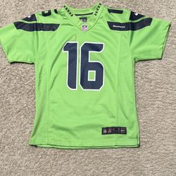 Nike Tyler Lockett Neon Green Seattle Seahawks Game Jersey Youth M