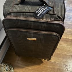London Fog carry on bag