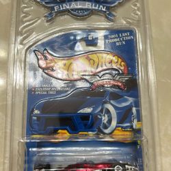 exclusive final run hot wheel in case so not damaged