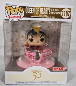 Funko Pop Queen Of Hearts At The Mad Tea Party Attraction