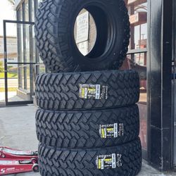 37/12.5/18 Nitto Trail M/T