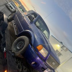 2003 parts only ranger v6 Std ‼️