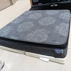 King Pillowtop Mattress And Box Spring 