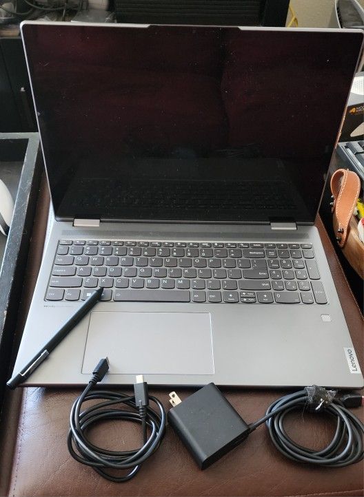 Lenovo Yoga 7 16iap7 Artist laptop