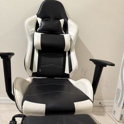 Gaming chair With Leg Rest 