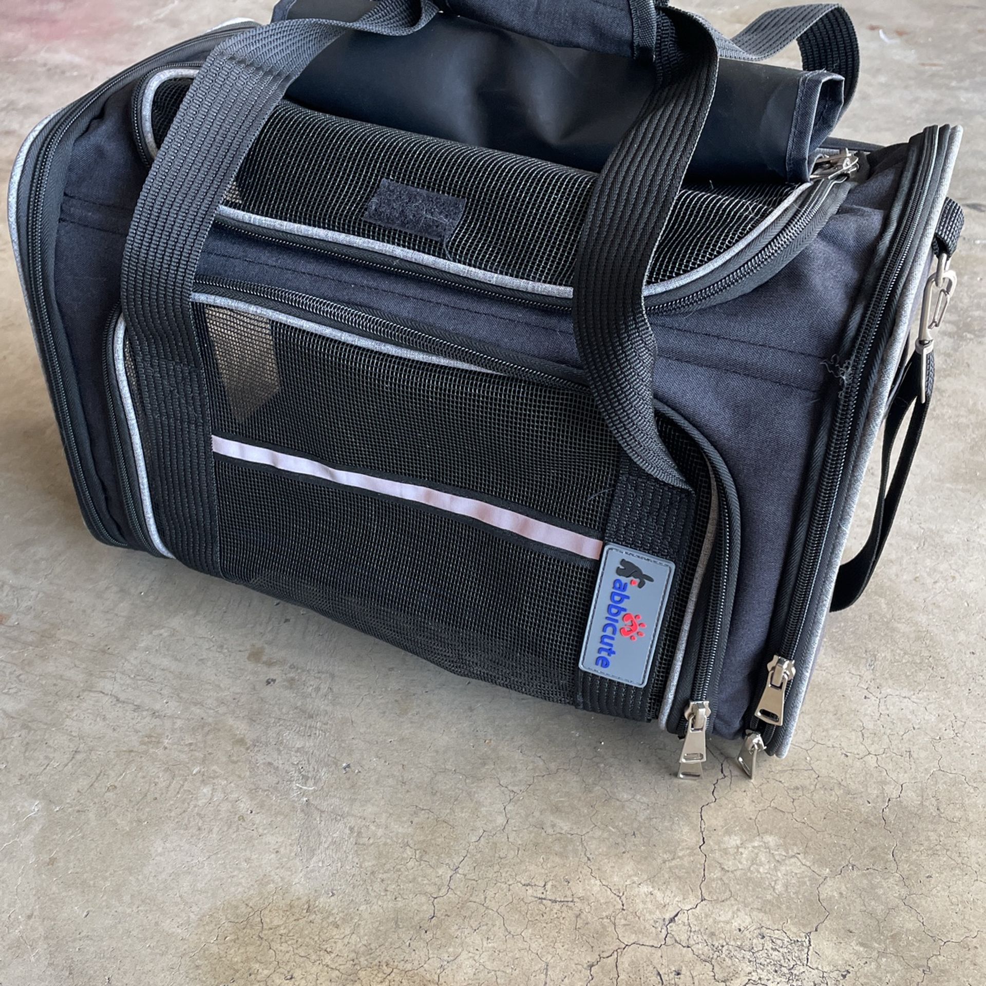 Rabbicute Small Pet Carrier