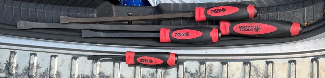 Matco 4 piece complete pry bar set