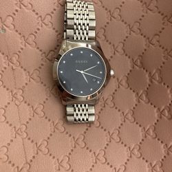 Timeless Gucci Watch Men’s. 