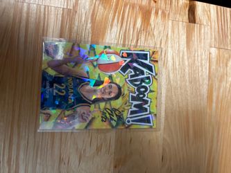Caitlin Clark Kaboom! 2024 Dynasty Gold Cracked-Ice Autographed