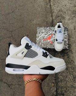 Jordan 4’s Military Black