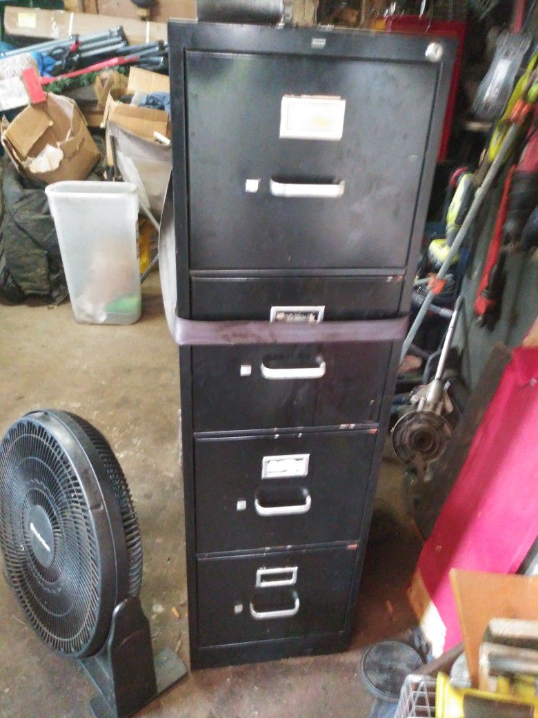 Four Drawer Cabinet With Folders