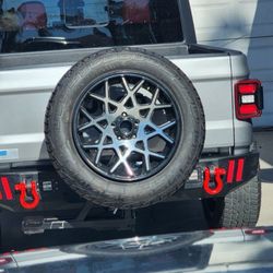 Universal Tire Mount