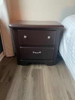 Bedroom Furniture Set