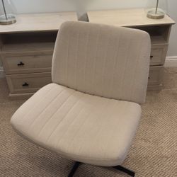 Desk Chair For sale