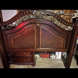 King Bedroom Furniture Set