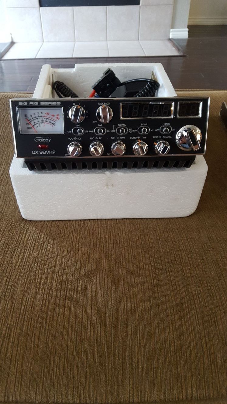 Galaxy DX 98VHP Big Rig Series 10 meter Radio