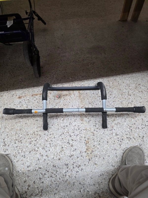 Excise Chair And Pull Bar