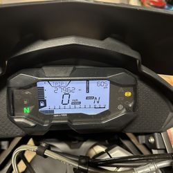 Título Limpio La Moto Está Como Nueva Se a Salido Muy Poco En Ella Es 2019 