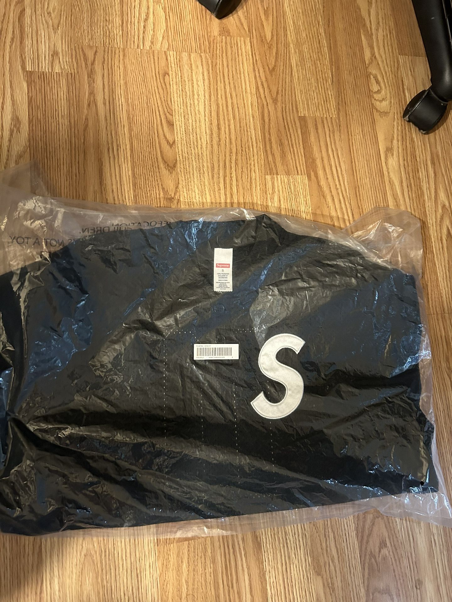 Supreme S Logo Baseball Henley Black Size Small FW24 Brand New! 